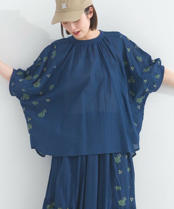 日本 Lupilien - 100%印度棉 優美植物刺繡大寬袖上衣-海軍藍