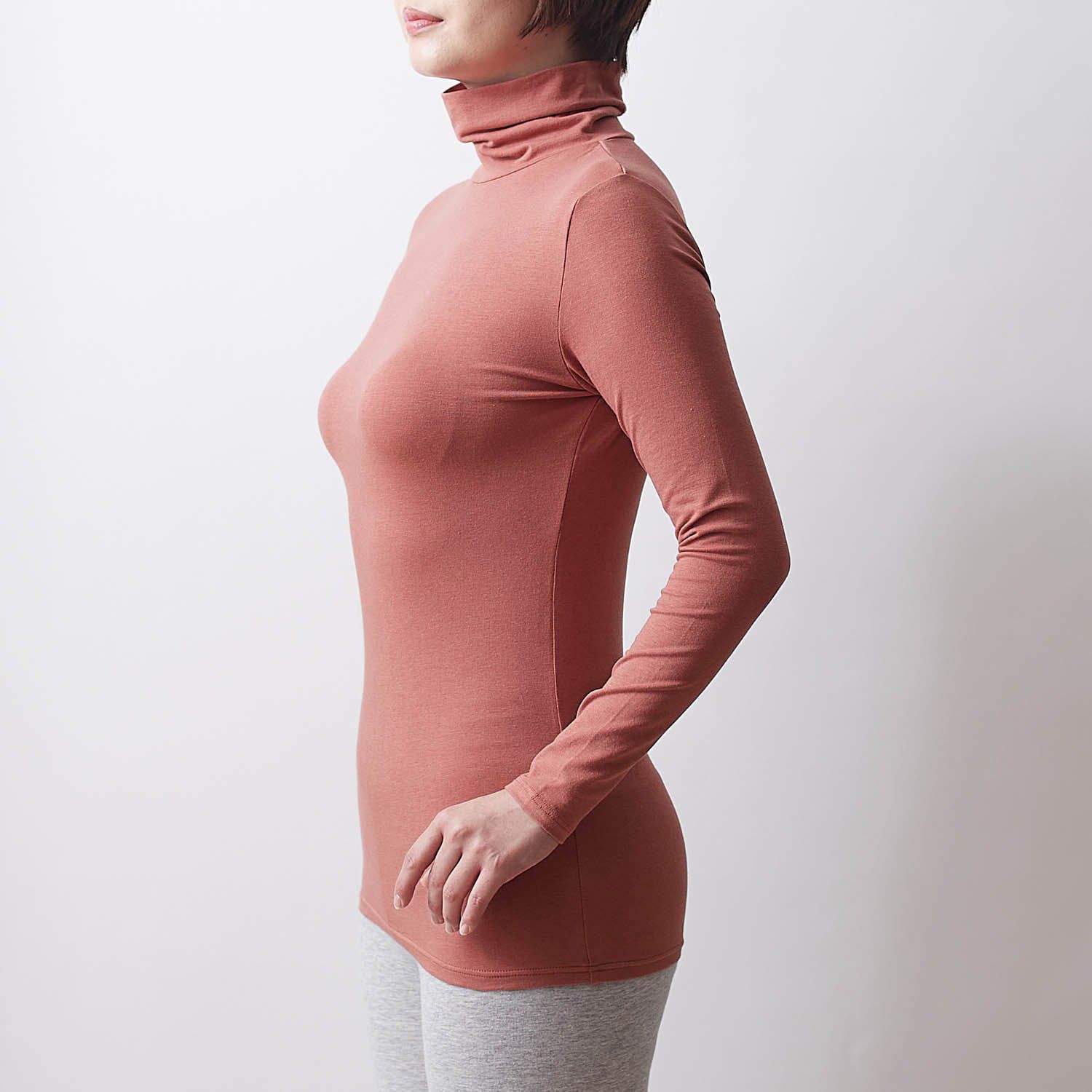 日本千趣會 - 95%棉 高領舒膚長袖發熱衣-媽媽-深灰