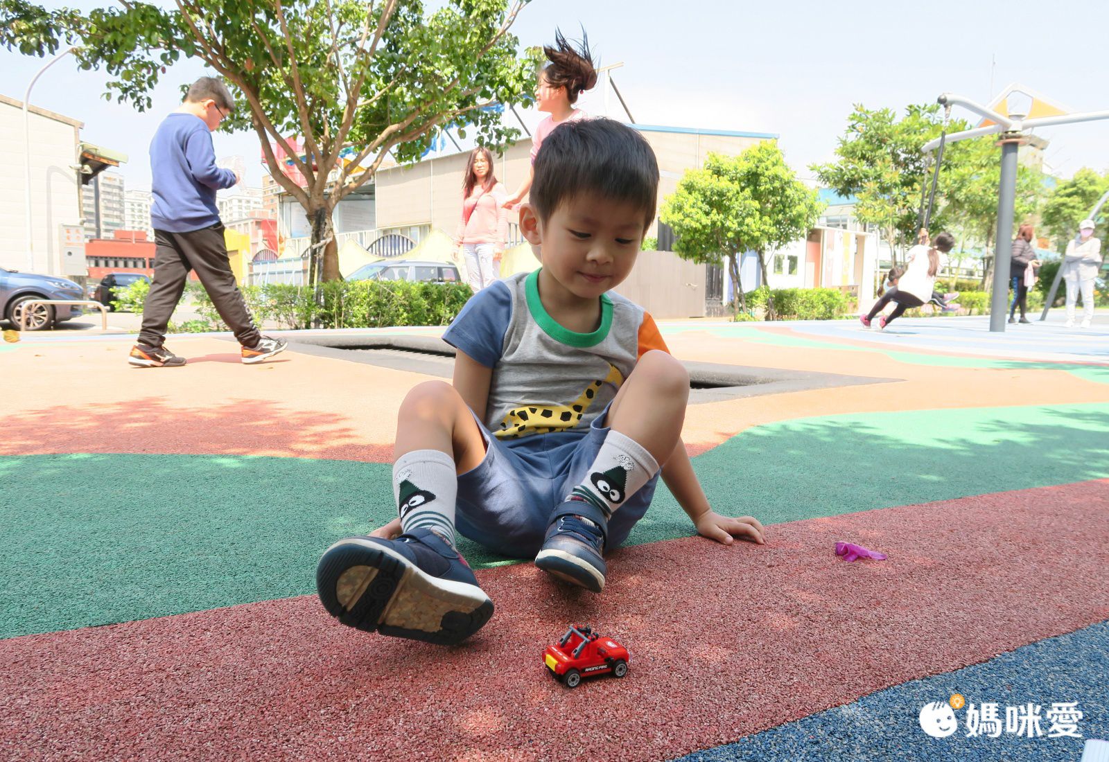 短袖棉T-童趣恐龍塗鴉-紅色