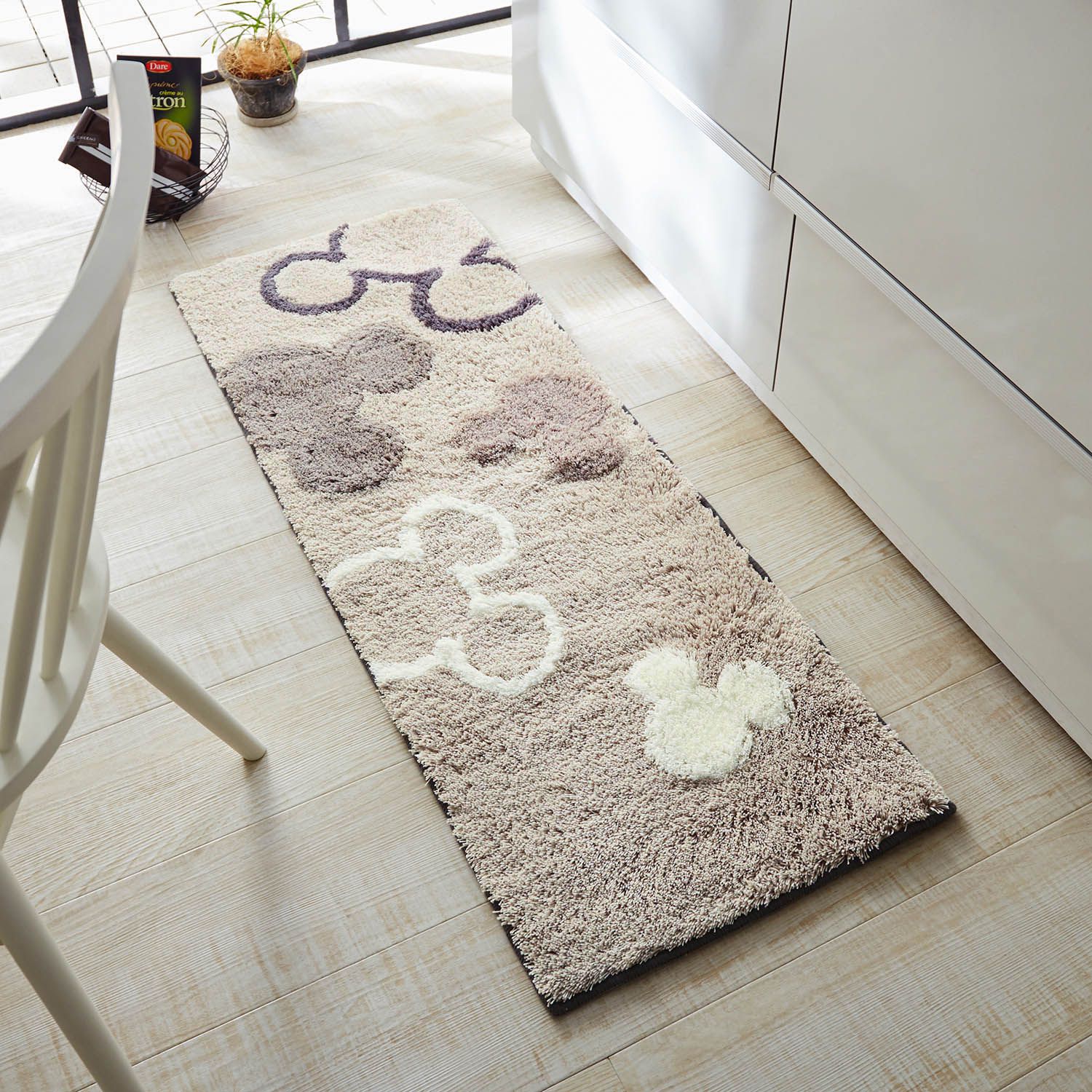 日本千趣會 - 迪士尼 長毛長條型腳踏墊(廚房/臥室)-虛實米奇頭-灰色系