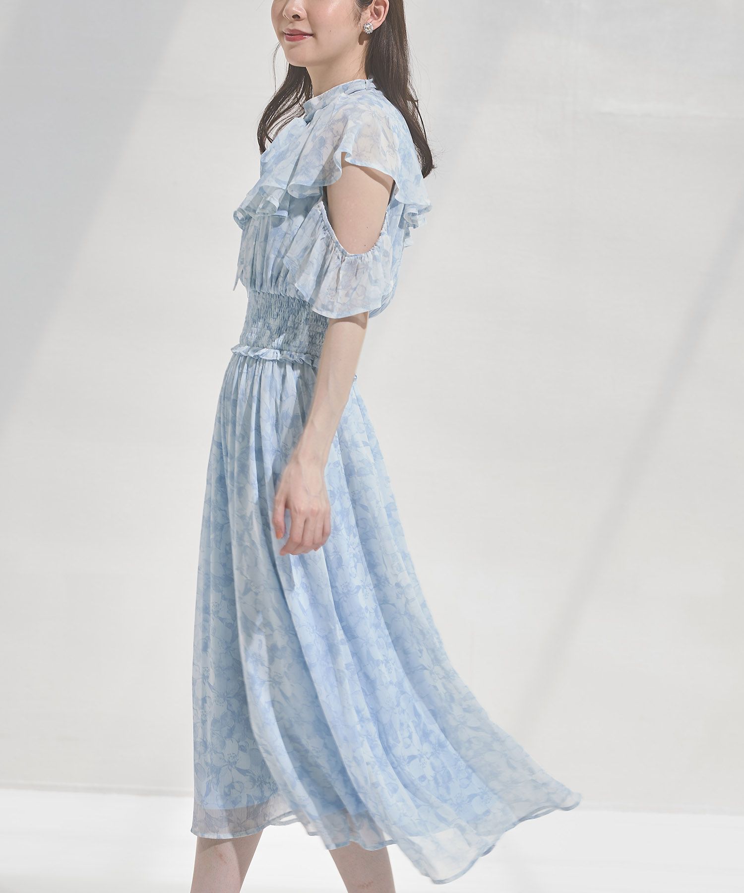 日本 tocco-closet - 浪漫時光碎花雪紡洋裝-寶貝藍