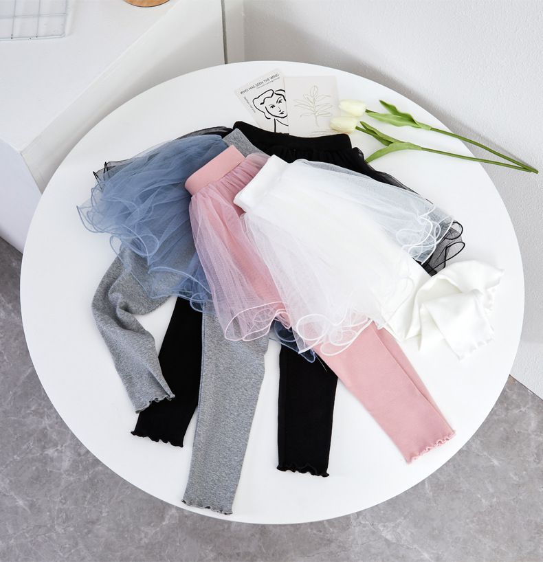 FANMOU - 假兩件捲邊紗褲裙-黑色