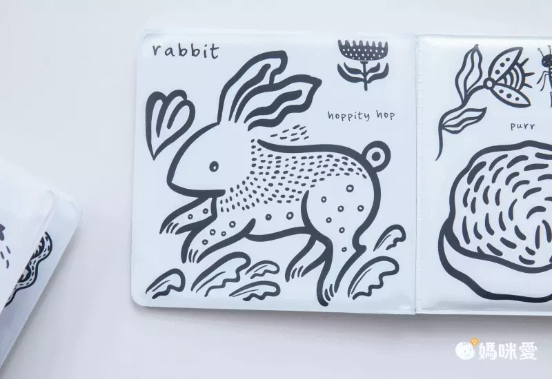 一碰水，就變色！0～1歲寶寶愛上洗澡的好夥伴