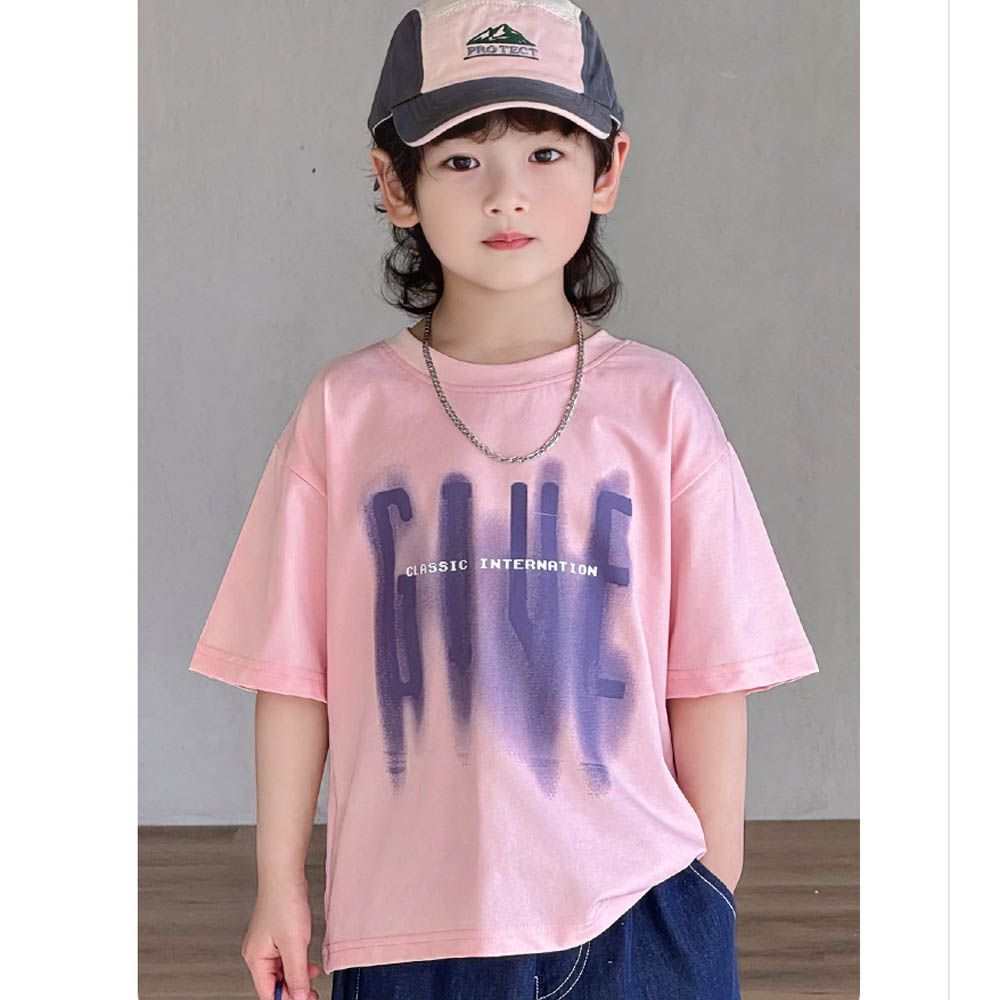 涼感吸濕透氣圓領短袖上衣-暈染字母-粉色