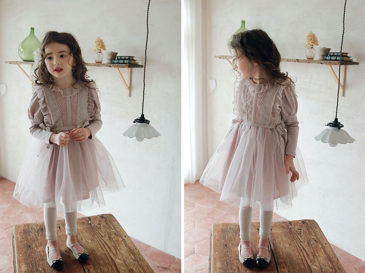 韓國 PuellaFLO - (剩13號)雕花荷葉裝飾公主袖網紗洋裝-藕粉