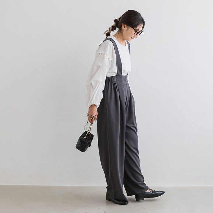 日本 ihuu - 小巧思層次設計薄長袖上衣-杏白