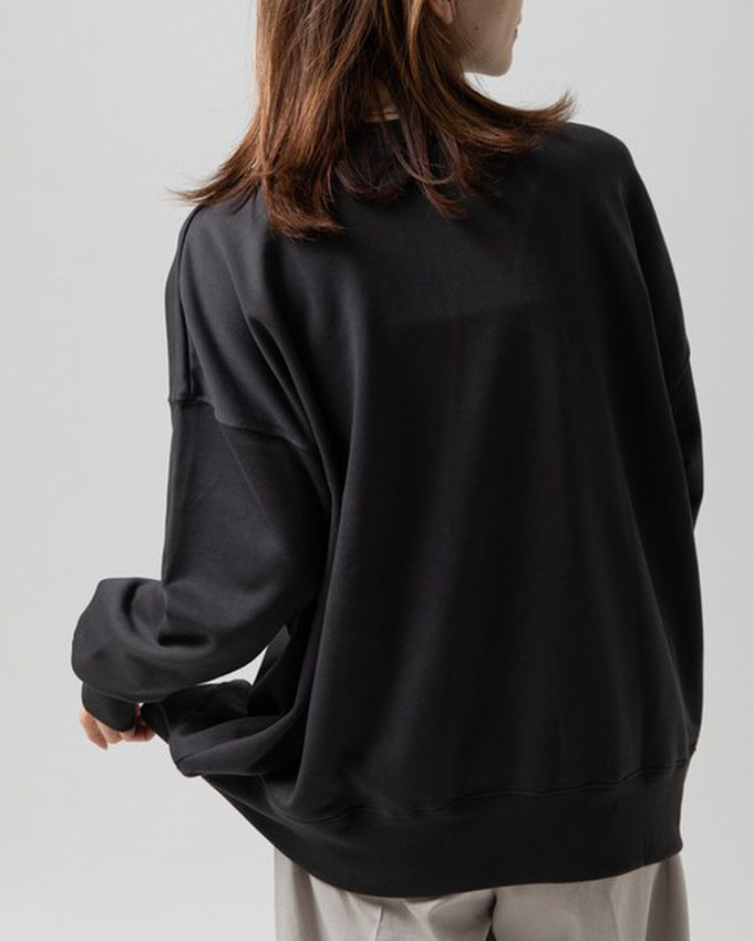 日本 gleam - 裏毛寬版學院風花卉大學T-炭灰