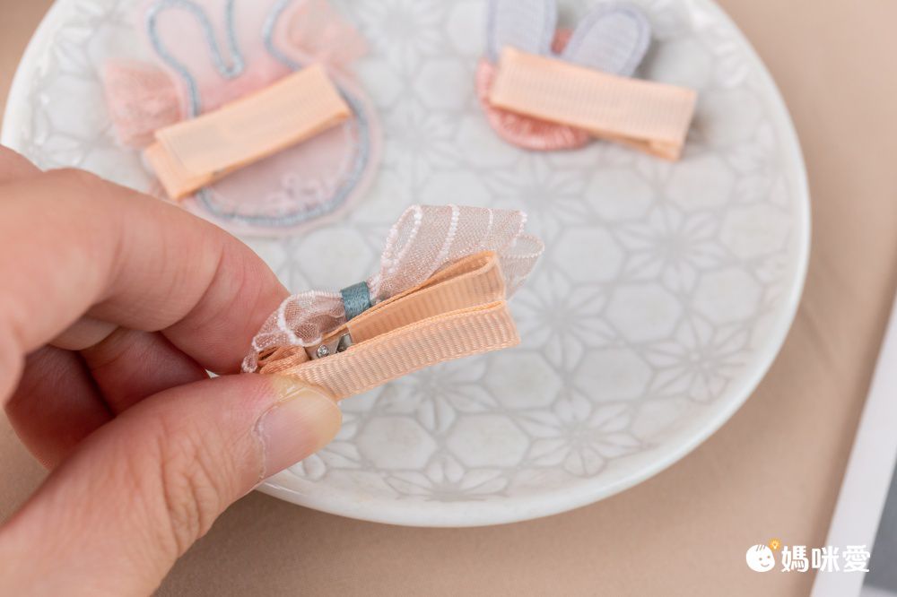 Q萌布藝兒童髮夾4入組-蘋果+蝴蝶結