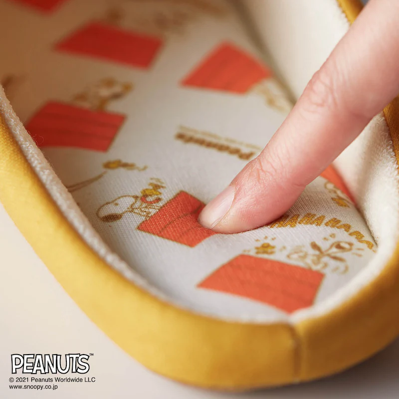 日本千趣會 - 史努比室內拖鞋(低反發)-糊塗塔克-黃 (22-24cm)