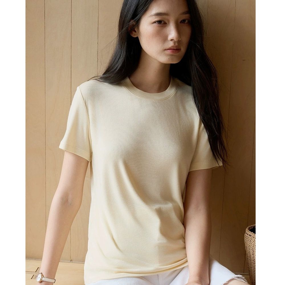 呼吸感天絲混羊毛經典圓領短袖上衣-淺黃
