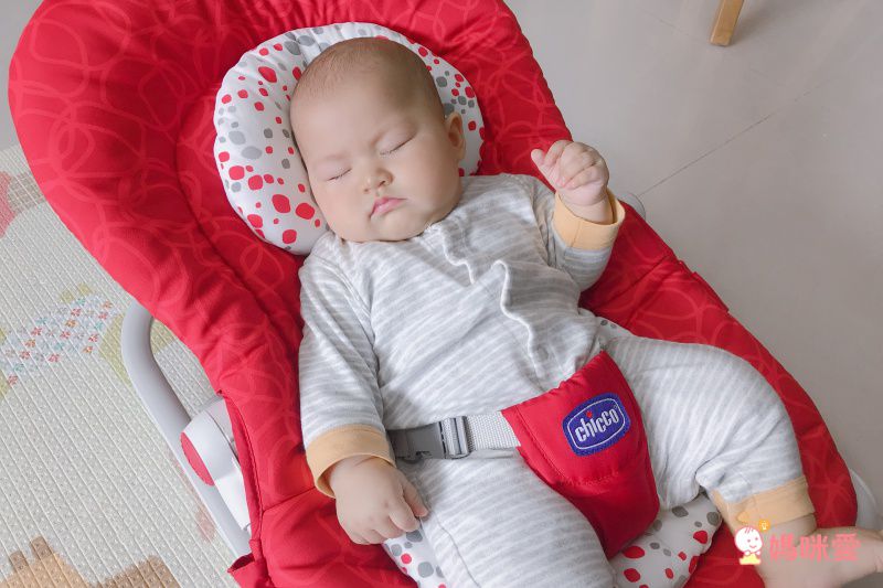 義大利 chicco - Balloon安撫搖椅探險版-小魚兒