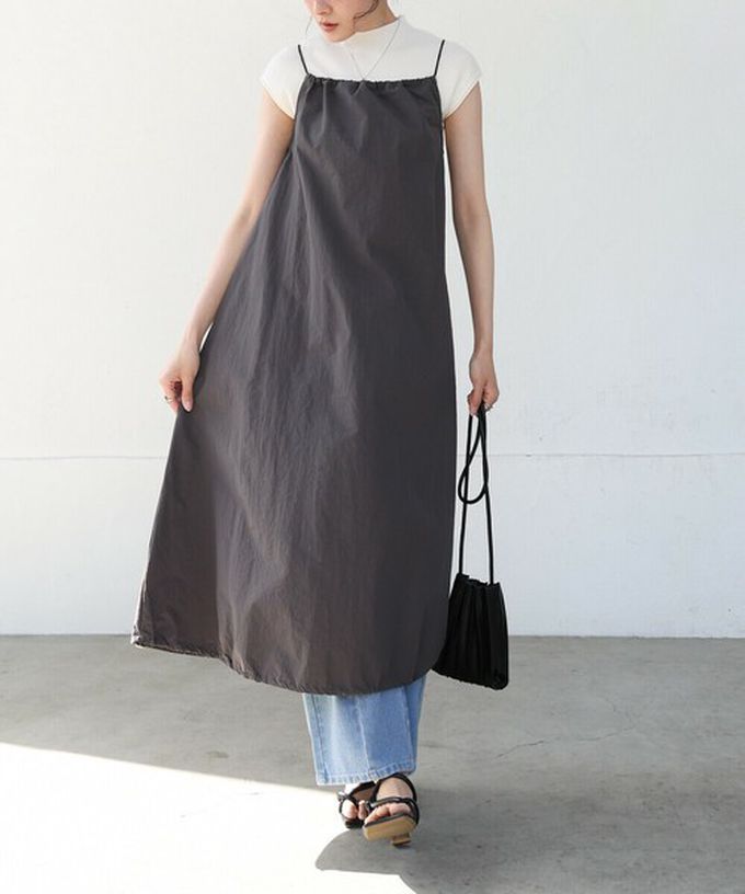 日本 Bab - 下擺澎澎氣球尼龍吊帶洋裝-米白