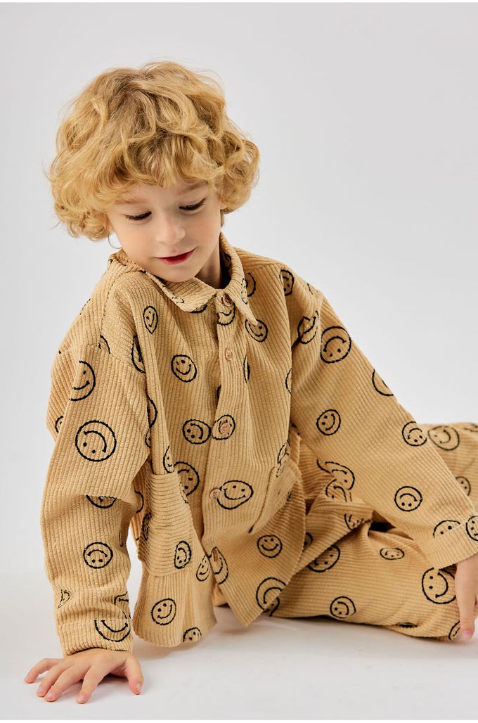 韓國 OZKIZ - 圓形笑臉印燈芯絨翻領長袖襯衫-卡其