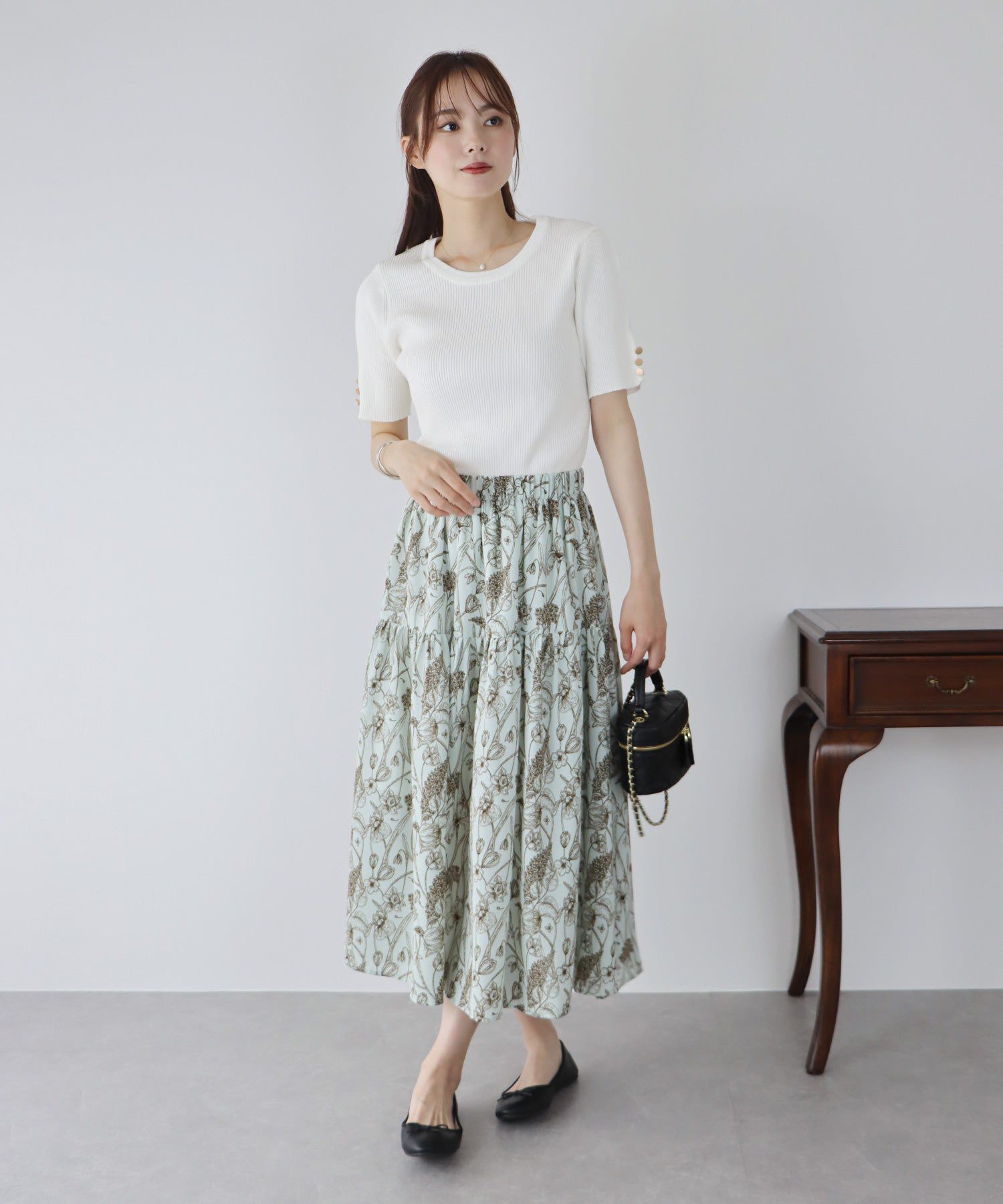 日本 BLUE EAST - 圓領金釦羅紋短袖上衣-白