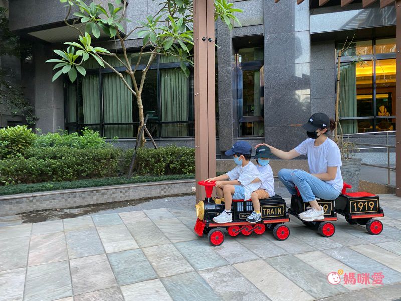 i-Smart - 復古小火車 台灣獨家代理 (含火車頭+第二節動力車廂)-紅色