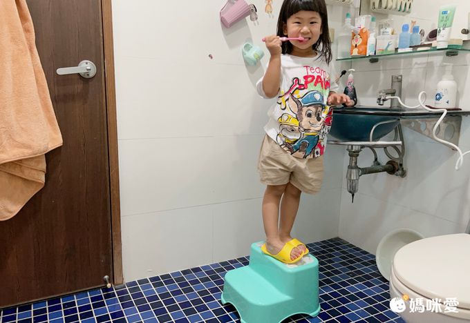 akachan honpo - 兩段階梯腳踏台-迪士尼-淺綠色