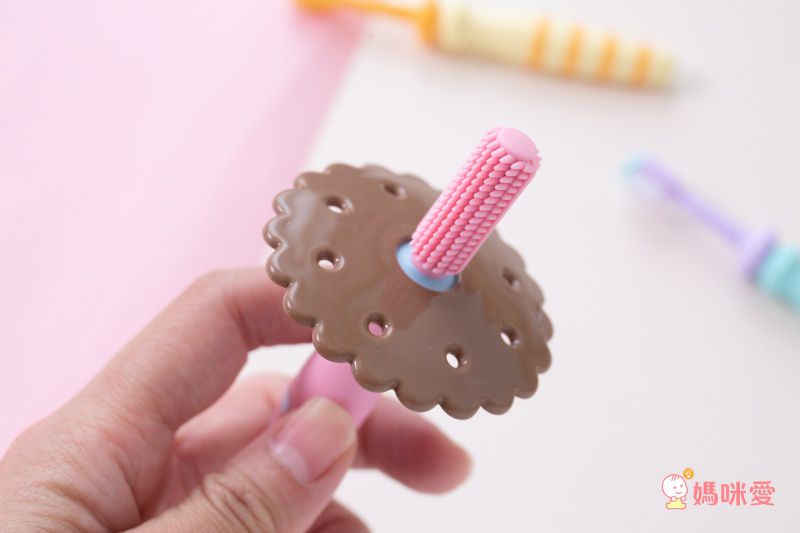 牙科大學共同研發【日本 Richell】 五階段乳齒訓練牙刷