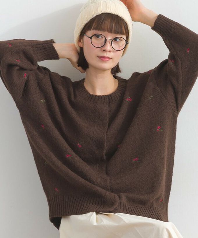 日本 Lupilien - 低調小花刺繡圓領開襟針織外套-深藍