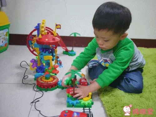 美國 Learning Resources 轉轉齒輪建構玩具