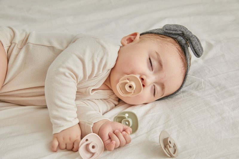 【韓國 Moyuum】母乳實感辛奇奶嘴、寬口奶瓶