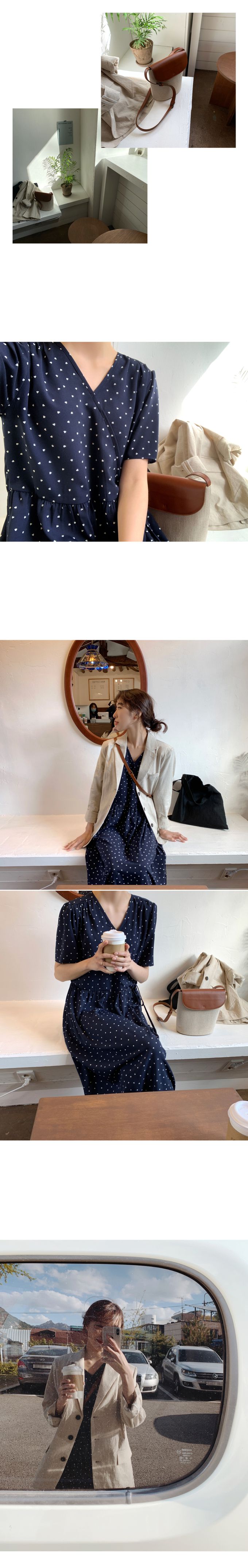 韓國 98doci - 滿版小愛心V領連身洋裝-深藍