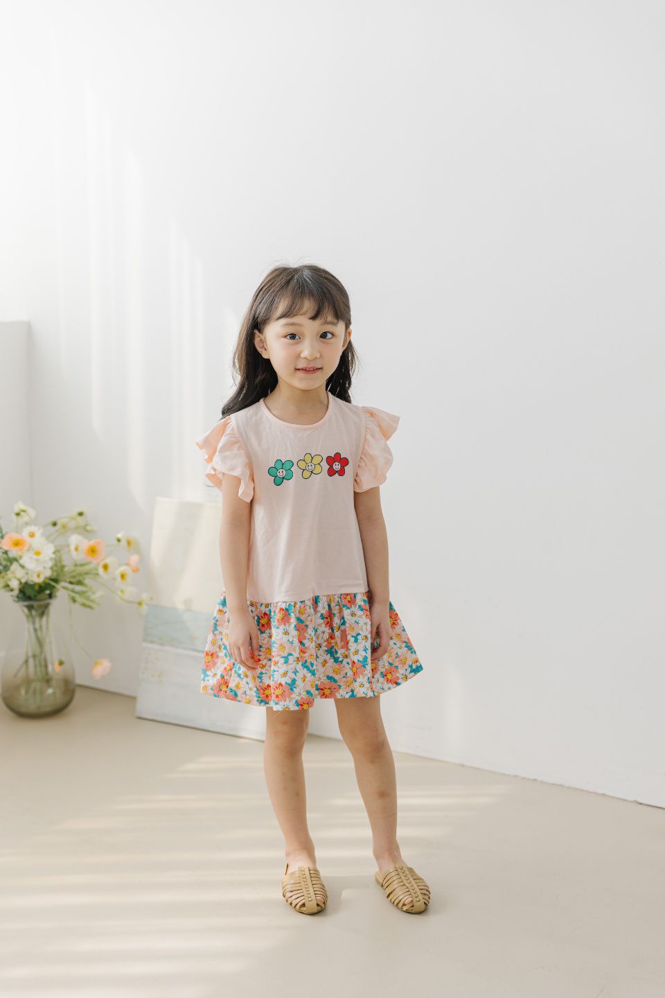 韓國 Orange Mom - 荷葉袖三朵花拼接洋裝-粉紅