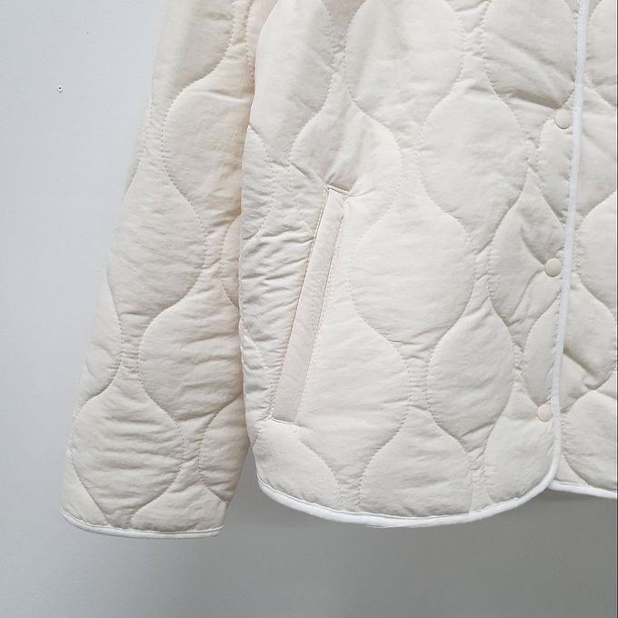 韓國 LANDING - 韓國製絎縫壓紋鋪棉圓領外套-象牙白 (FREE)