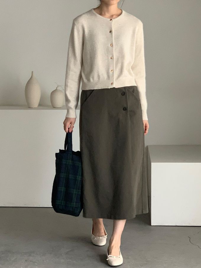 韓國女裝連線 - 愛心金釦混羊毛針織衫/外套-燕麥 (FREE)