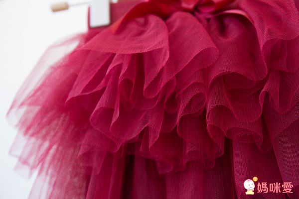 女寶最愛穿著第一名！Little moni 甜美紗裙、內搭褲