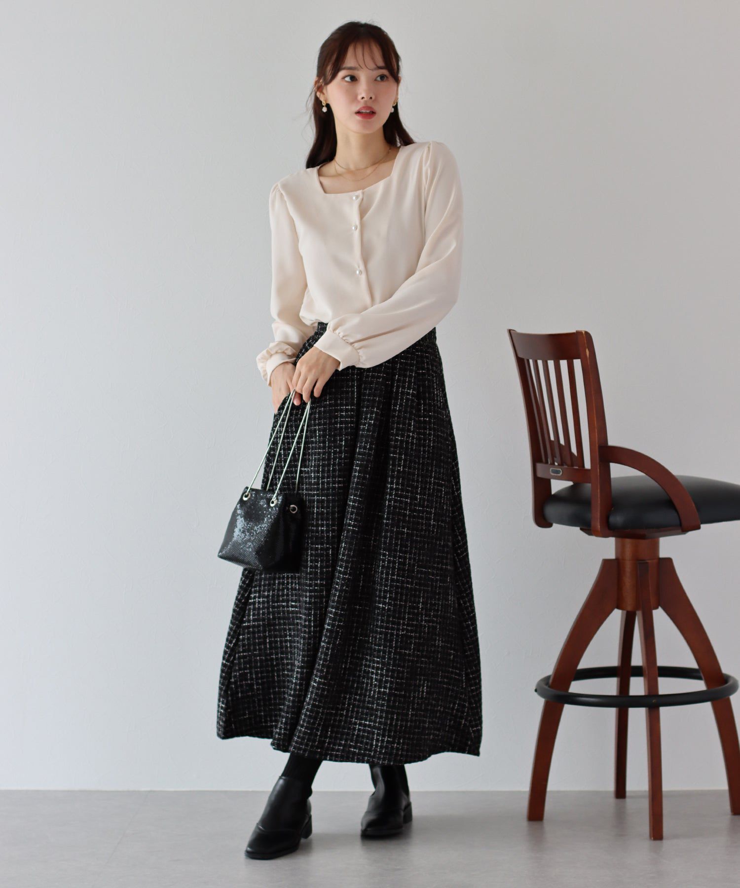 日本 BLUE EAST - 氣質千鳥格紋修身長裙-灰黑