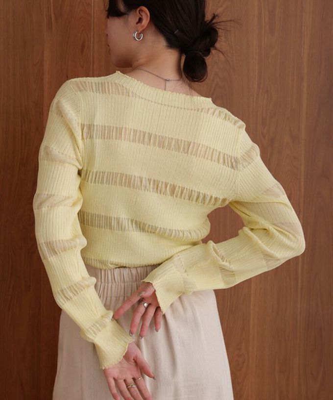 日本 Bab - 魅力條紋透膚針織長袖上衣-米白