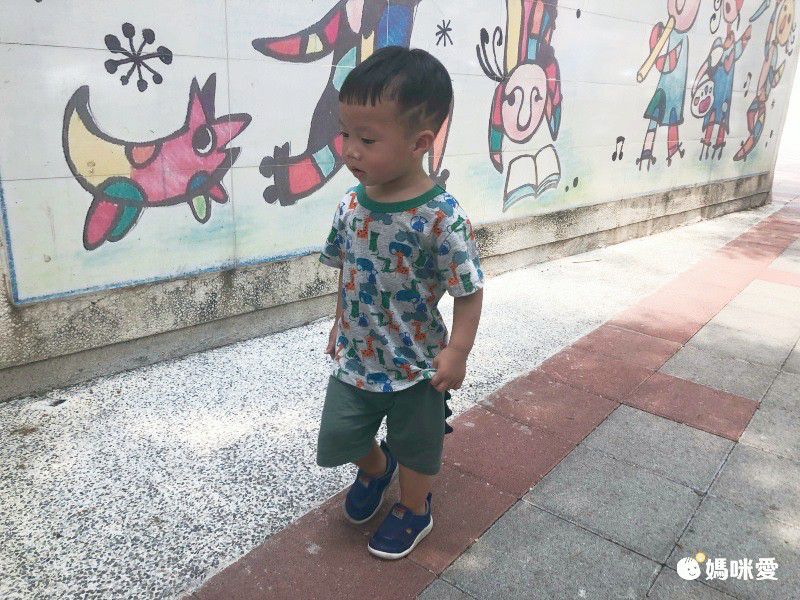 彩色車車純棉短袖上衣