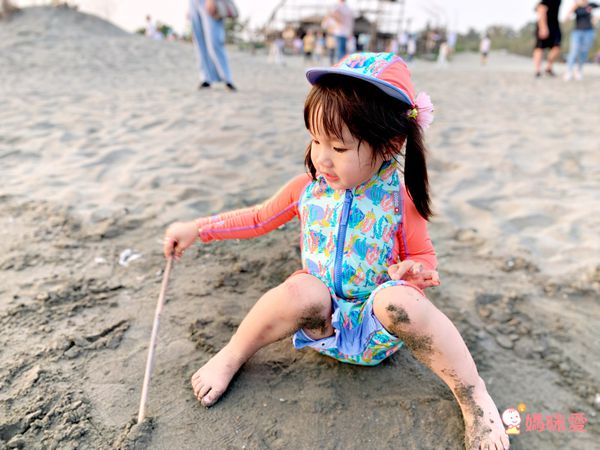 英國 Close - Pop-in嬰兒抗UV連帽海灘裝-鯨魚