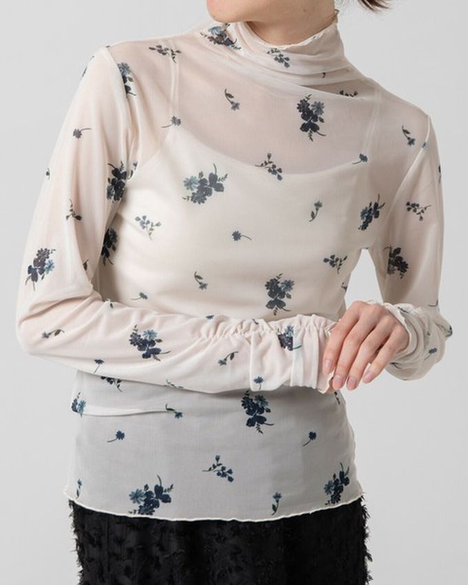 日本 gleam - 優雅小花木耳邊透膚高領長袖上衣-咖啡x黃花