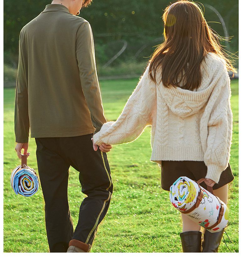 防潑水加厚便攜沙灘野餐墊(可機洗)-快樂星球-白色 (200x145cm)