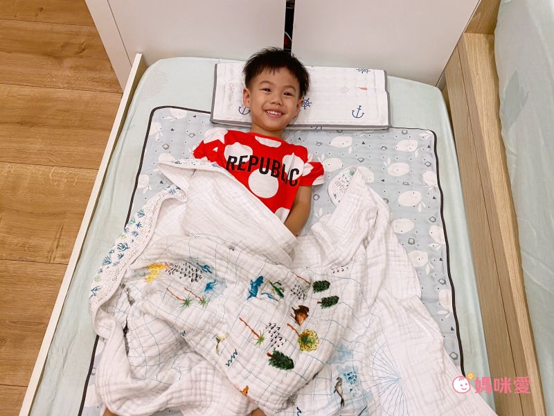 韓國Lolbaby - Hi Jell-O涼感蒟蒻床墊_防水隔尿款-加大款-(夏夜兔兔)