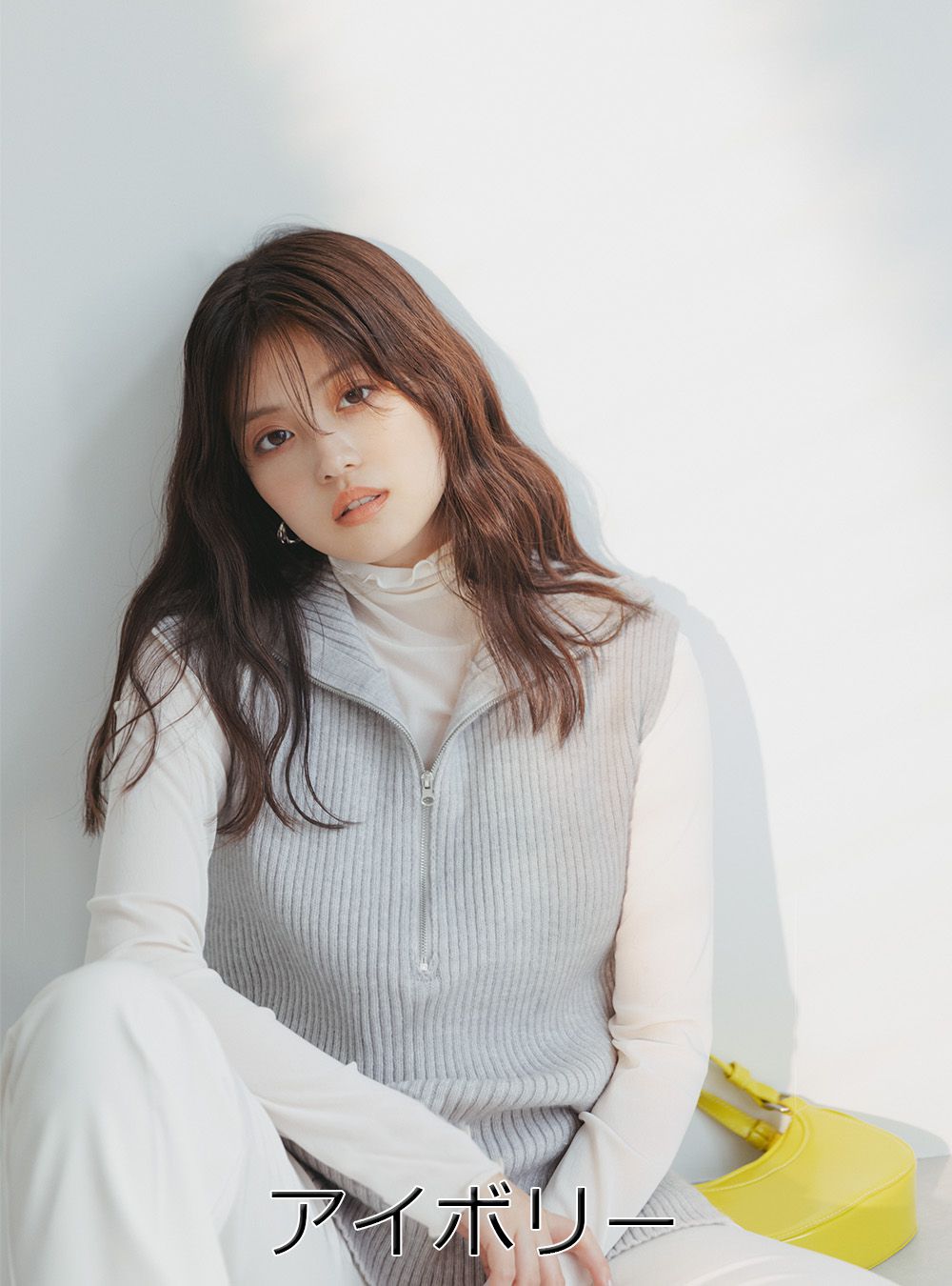 日本 GRL - 聯名款 透膚捲邊長袖內搭/上衣-開心果綠