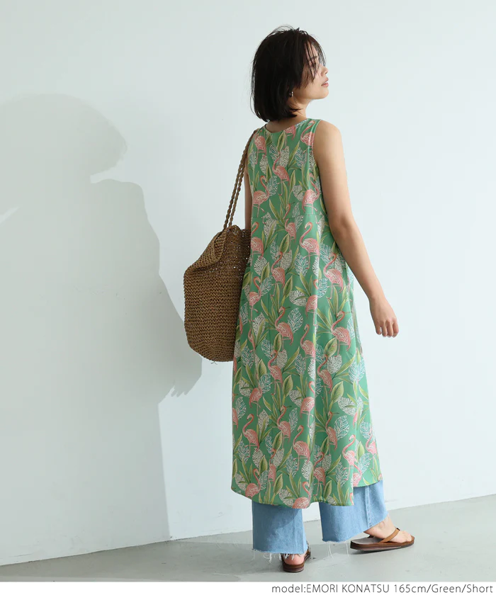 日本 COCA - 熱帶風情印花無袖洋裝-黑