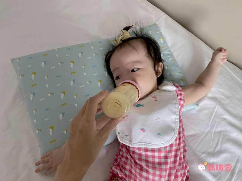 日本 Combi - Airpro水洗空氣-平枕-小山藍 (30x45x3cm)-3個月起