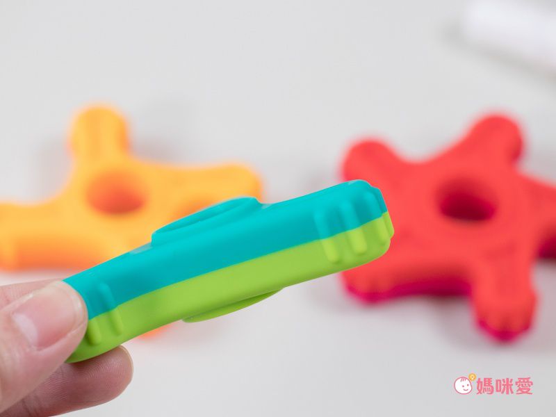 寶寶哭鬧救星【美國 FatBrain】指尖陀螺