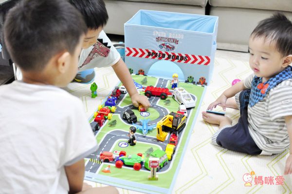 日本 U-COMPANY - 遊戲背景玩具折疊收納箱-賽車