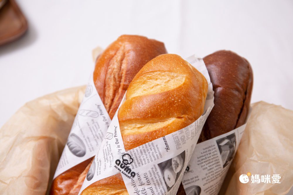 免運｜高雄排隊名店【奧瑪烘焙】日式崎風蛋糕/羅馬生乳包