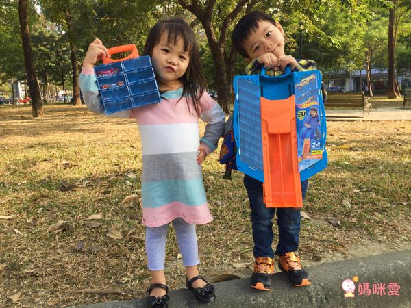 【美國 Hot Wheels 風火輪】❤ 獨家 $199 送攜帶收納盒 ❤ 買越多、送越多！