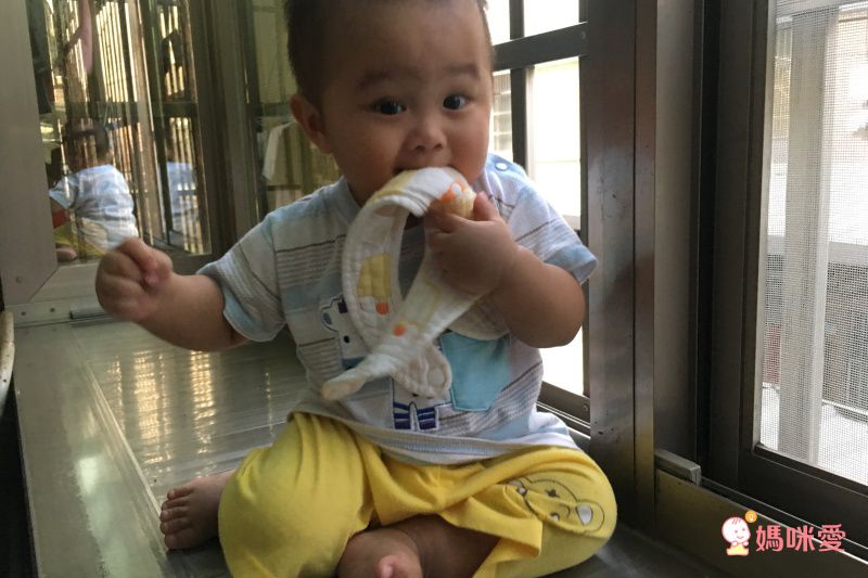 Nuby 洗衣膠囊，10倍超濃縮！不沾手、免量劑量