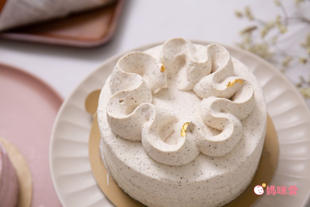 免運｜高雄排隊名店【奧瑪烘焙】日式崎風蛋糕/羅馬生乳包