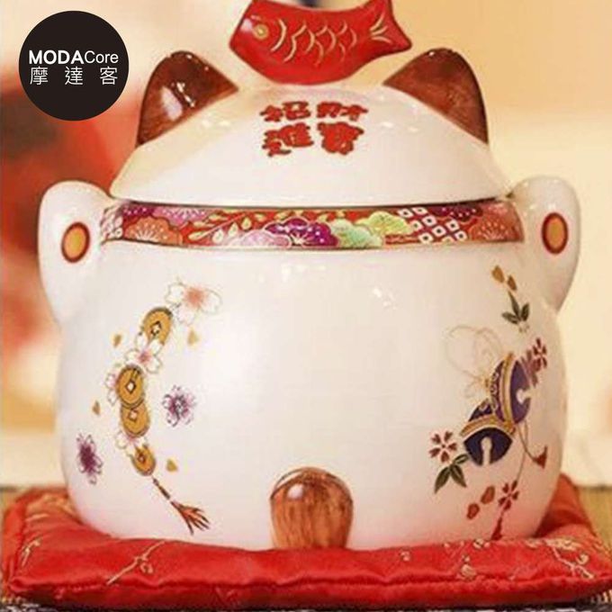 MODACore 摩達客 - ◉春節開運◉開運超招財貓密封罐糖果盒擺飾_四色可選(贈坐墊)/聚寶盆收納好物-粉色