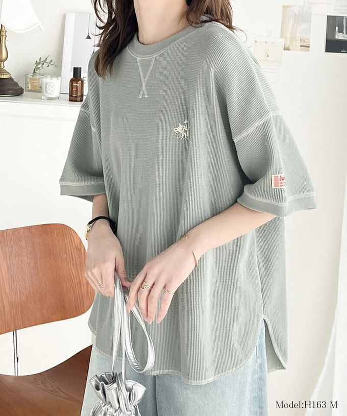 日本 Classical Elf - Java 華夫格落肩刺繡logo上衣-燕麥