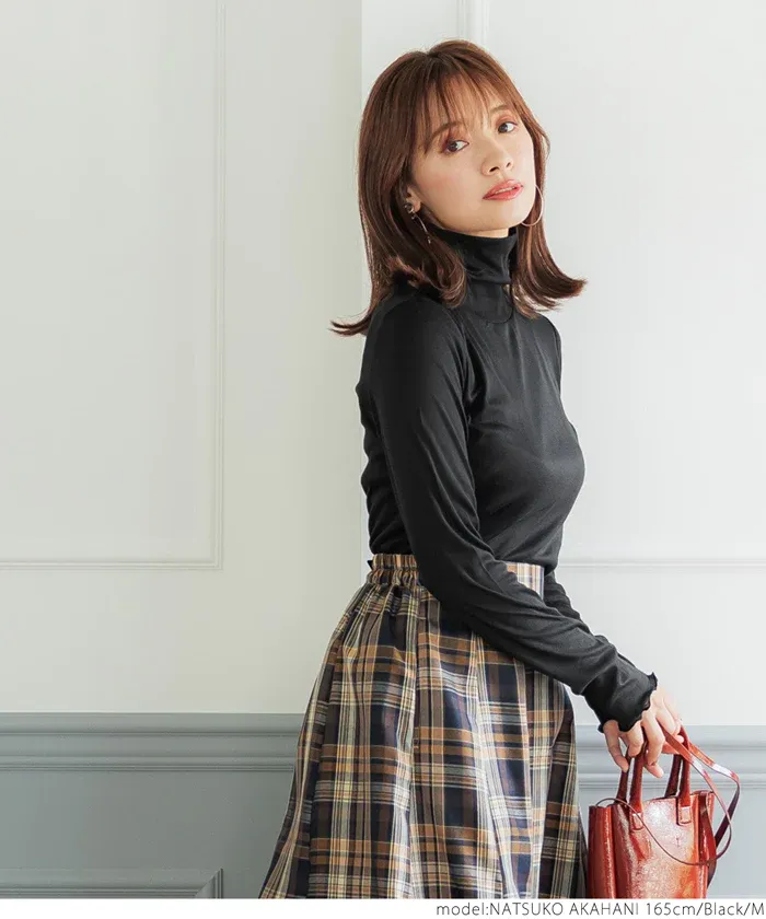 日本 COCA - 高領微透感長袖內搭/上衣-深藍