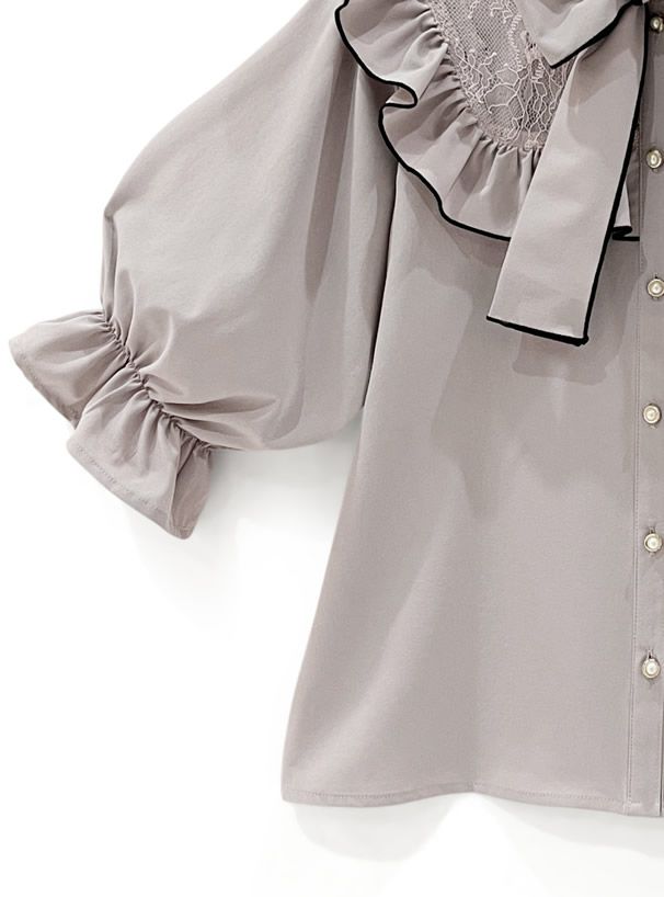 日本 GRL - 蝴蝶結荷葉蕾絲領短袖襯衫-煙燻粉