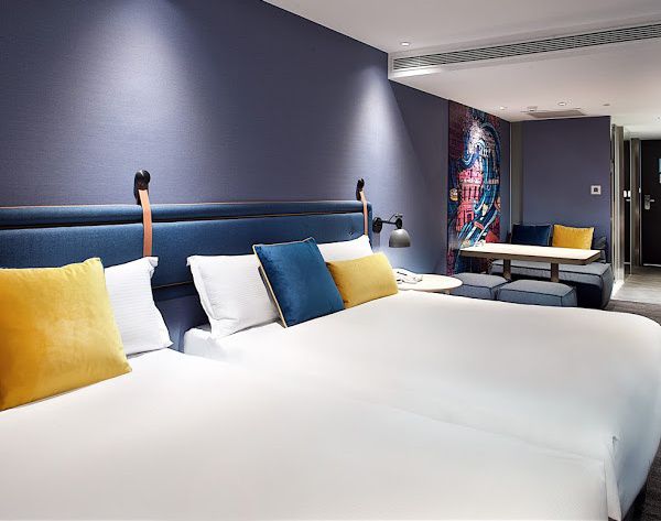 假日不加價｜吃牛排住飯店｜捷絲旅台北西門館